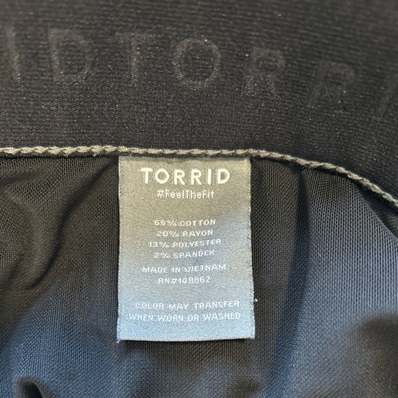 TORRID Bombshell Skinny Super Soft High Rise Jeans - Picture 6 of 11